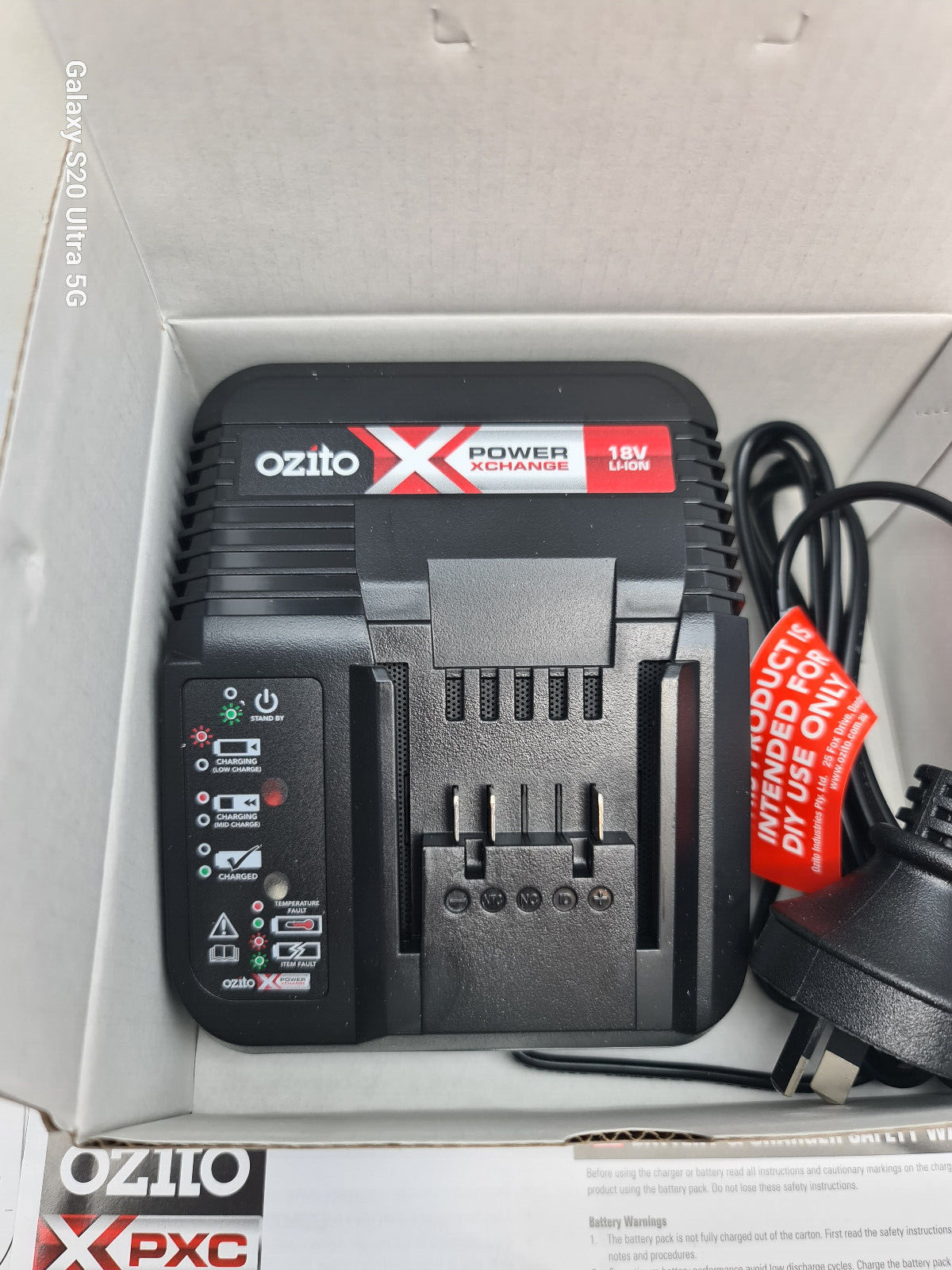 Ozito 18v Compact Fast Battery Charger - New + Genuine