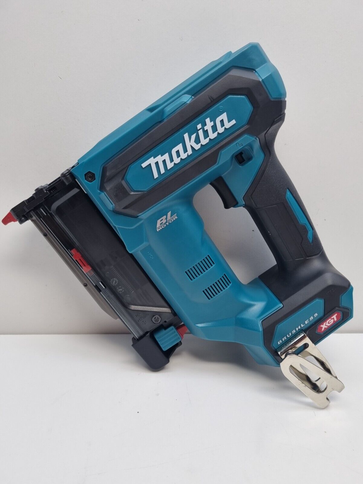 Makita Nailer 40v Nail Gun Cordless Power Tools Nails