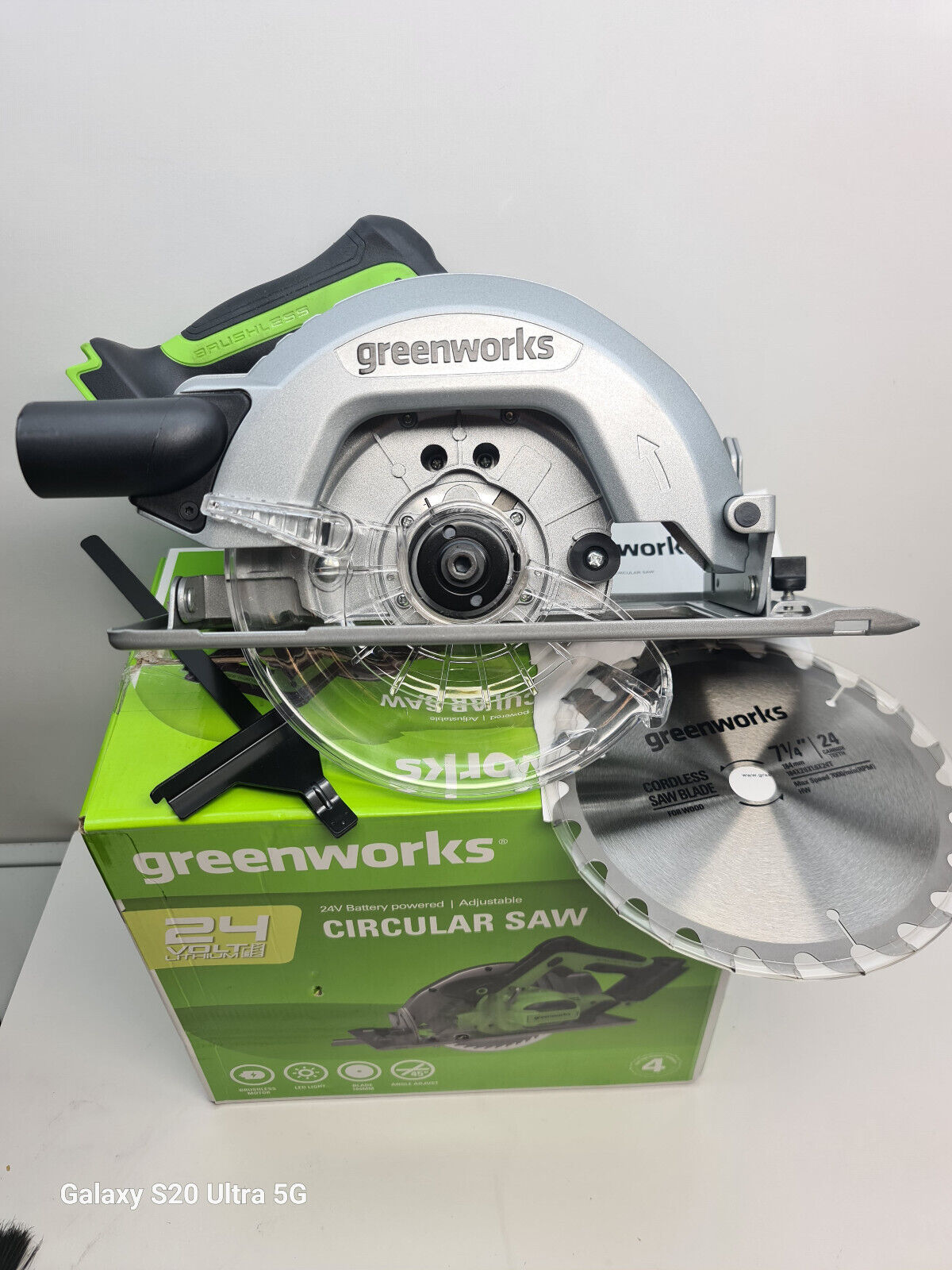 Greenworks 24v Brushless Circular Saw CRD401 - New