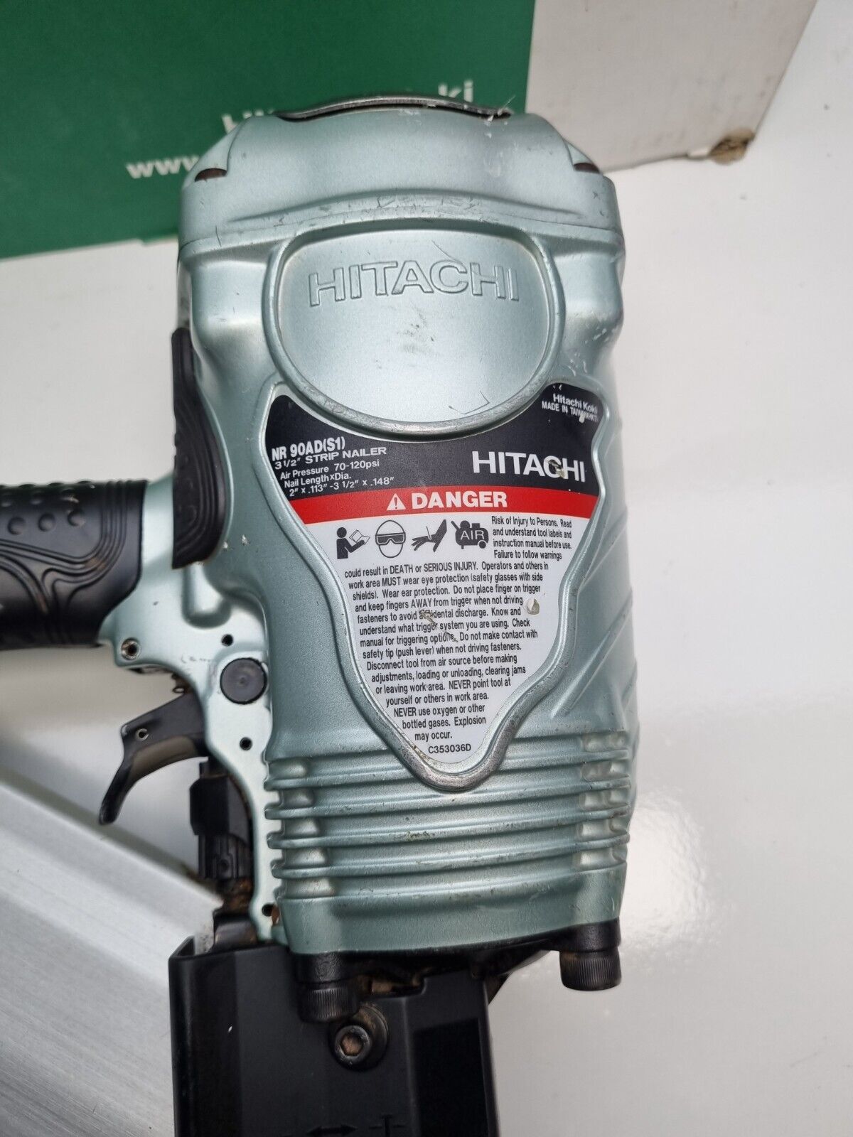 Hitachi Air Framing Nail Gun NR90AD - Great Condition