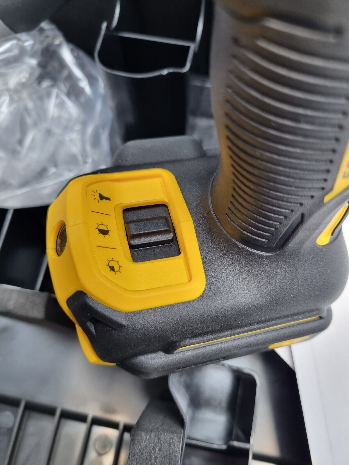 Dewalt 18v Brushless Drill DCD999N - Flexvolt Advantage - New + Genuine in Case