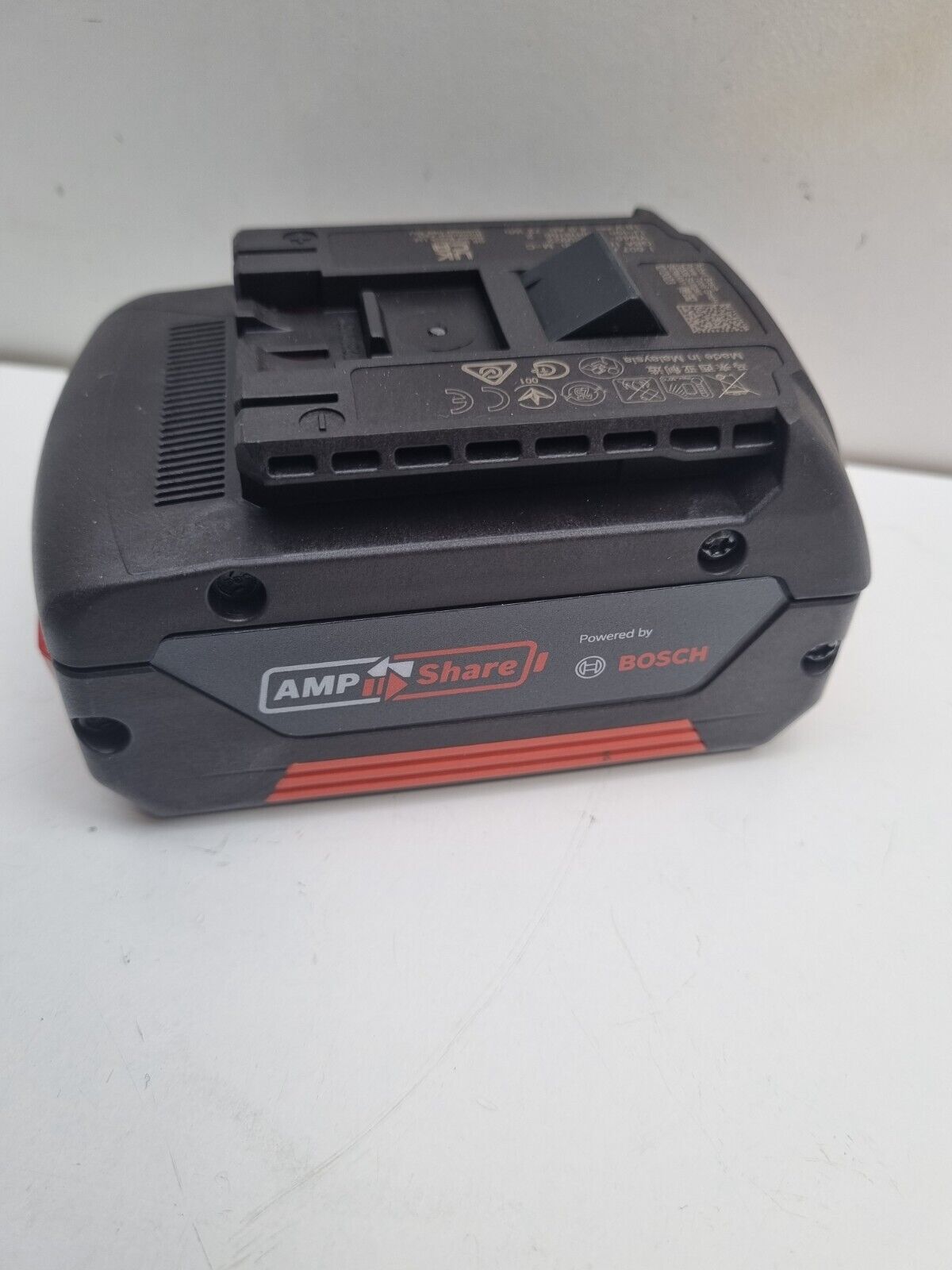 Bosch 18v 4AH AMP Share Battery - New + Genuine