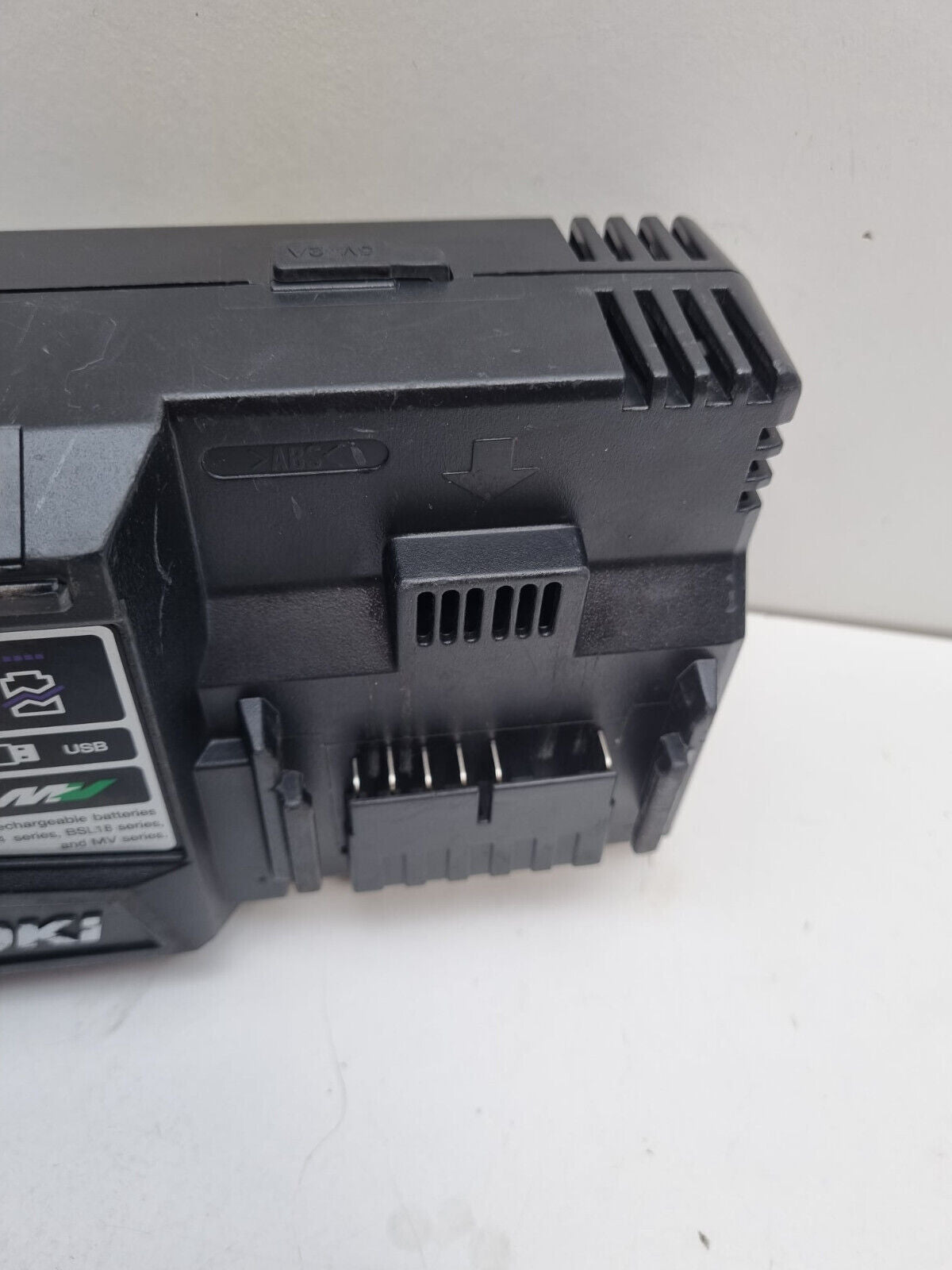 Hikoki 18v 36v Multivolt Battery Charger