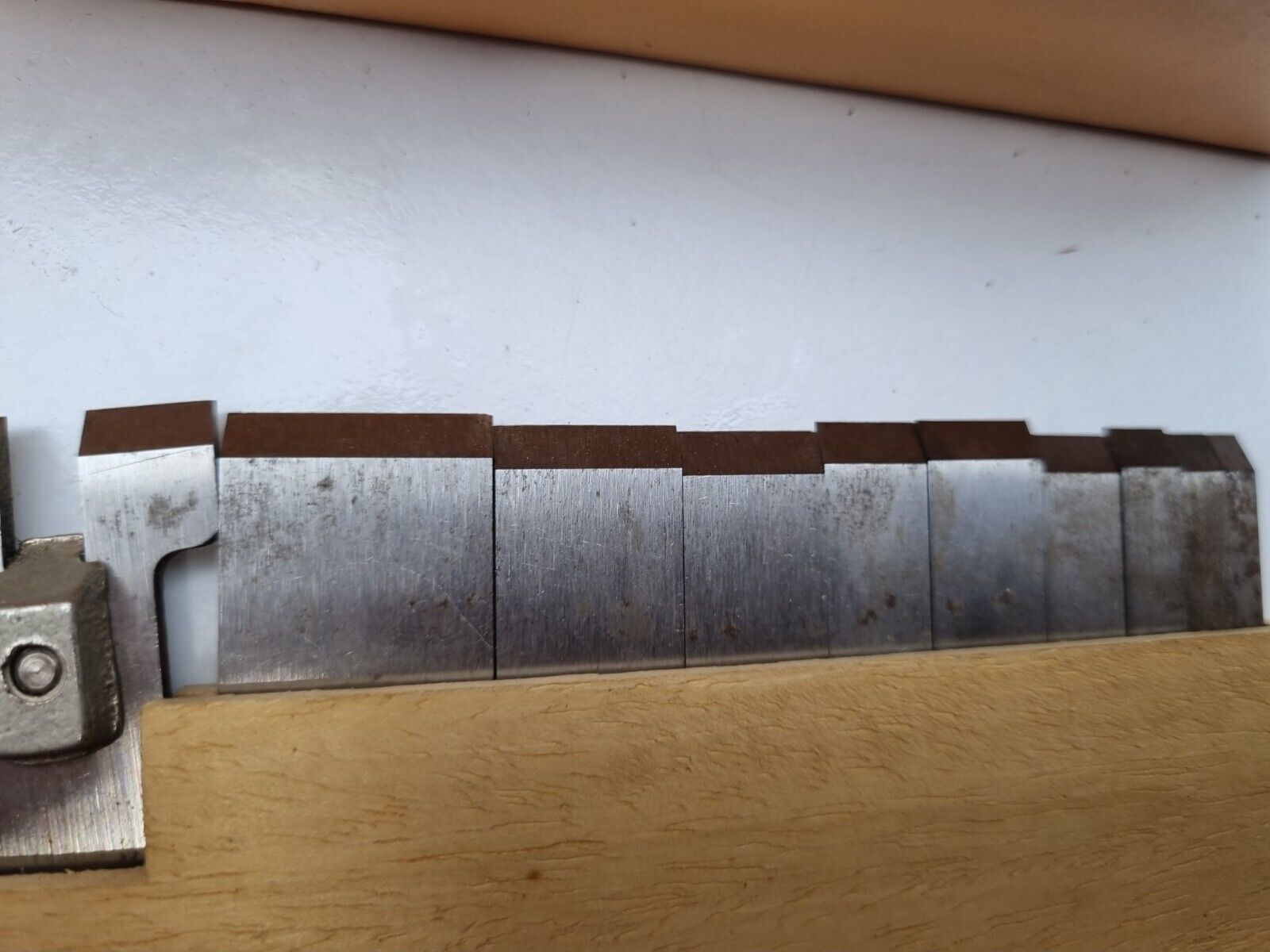 44184036