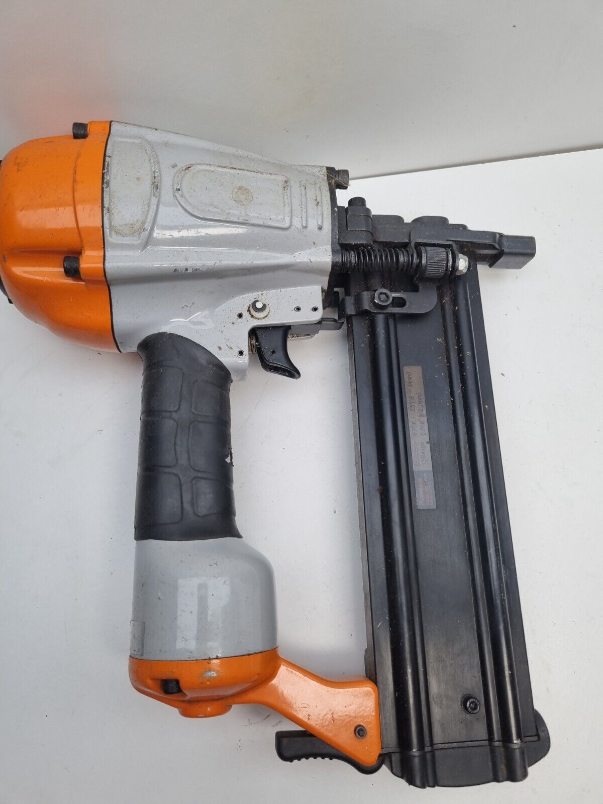 Renegade 13 Gauge Nail Gun ST64P - Parts Or Repair