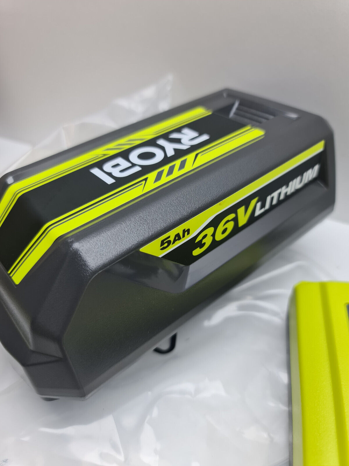 Ryobi 36v 5Ah Battery + Charger - New