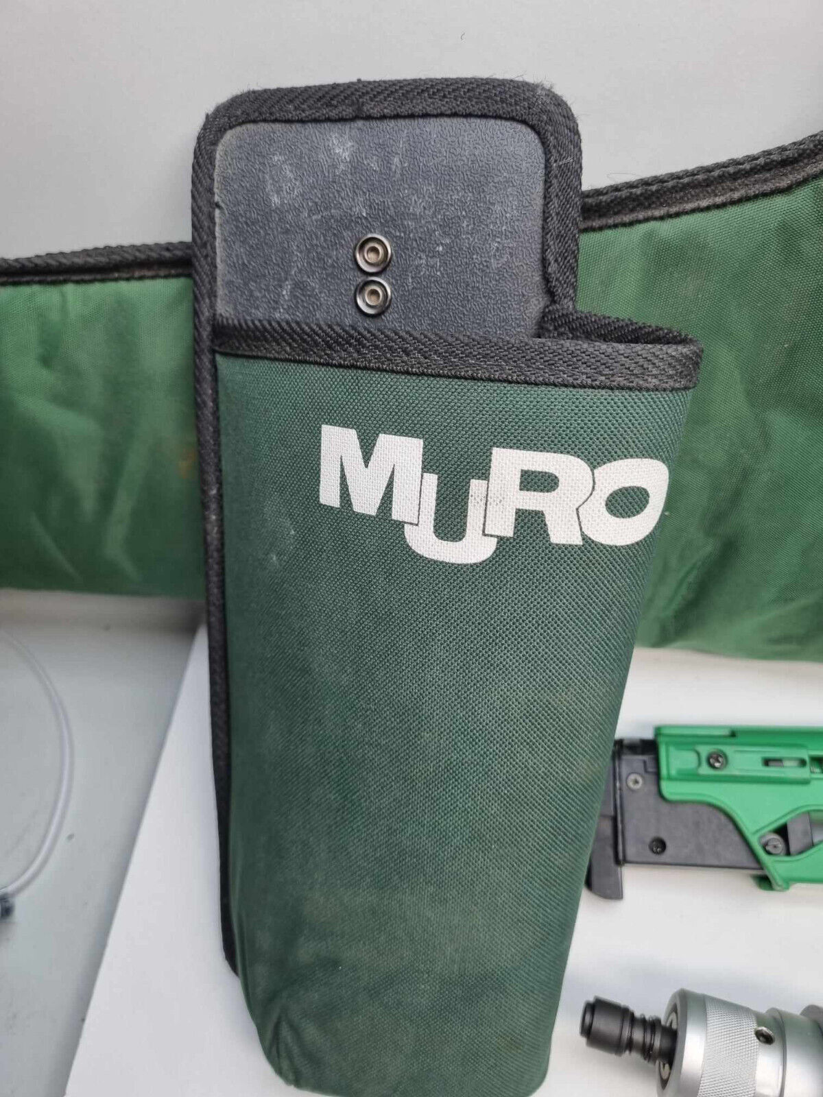 Muro Screw Gun Kit with 2x Collated Heads - Great Condition