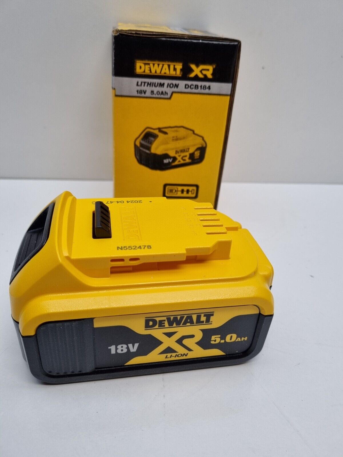 Dewalt 18v 5Ah Battery DCB184 - 2024 + Genuine