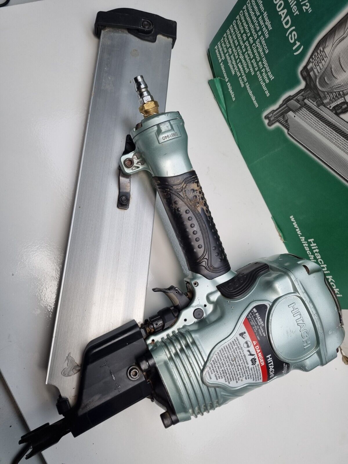 Hitachi Air Framing Nail Gun NR90AD - Great Condition