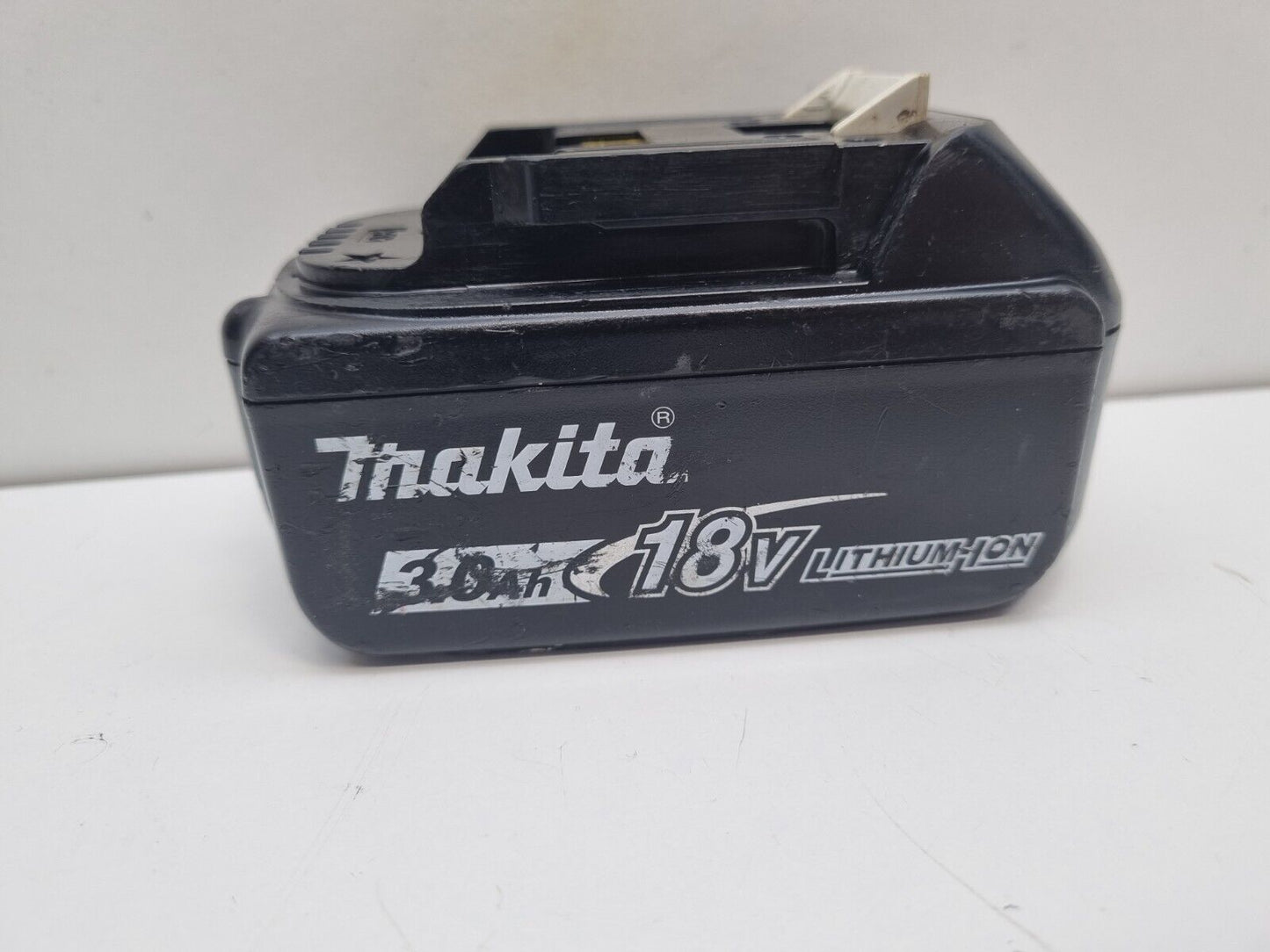 Makita 18v 3Ah Battery BL1830B Buy Tools