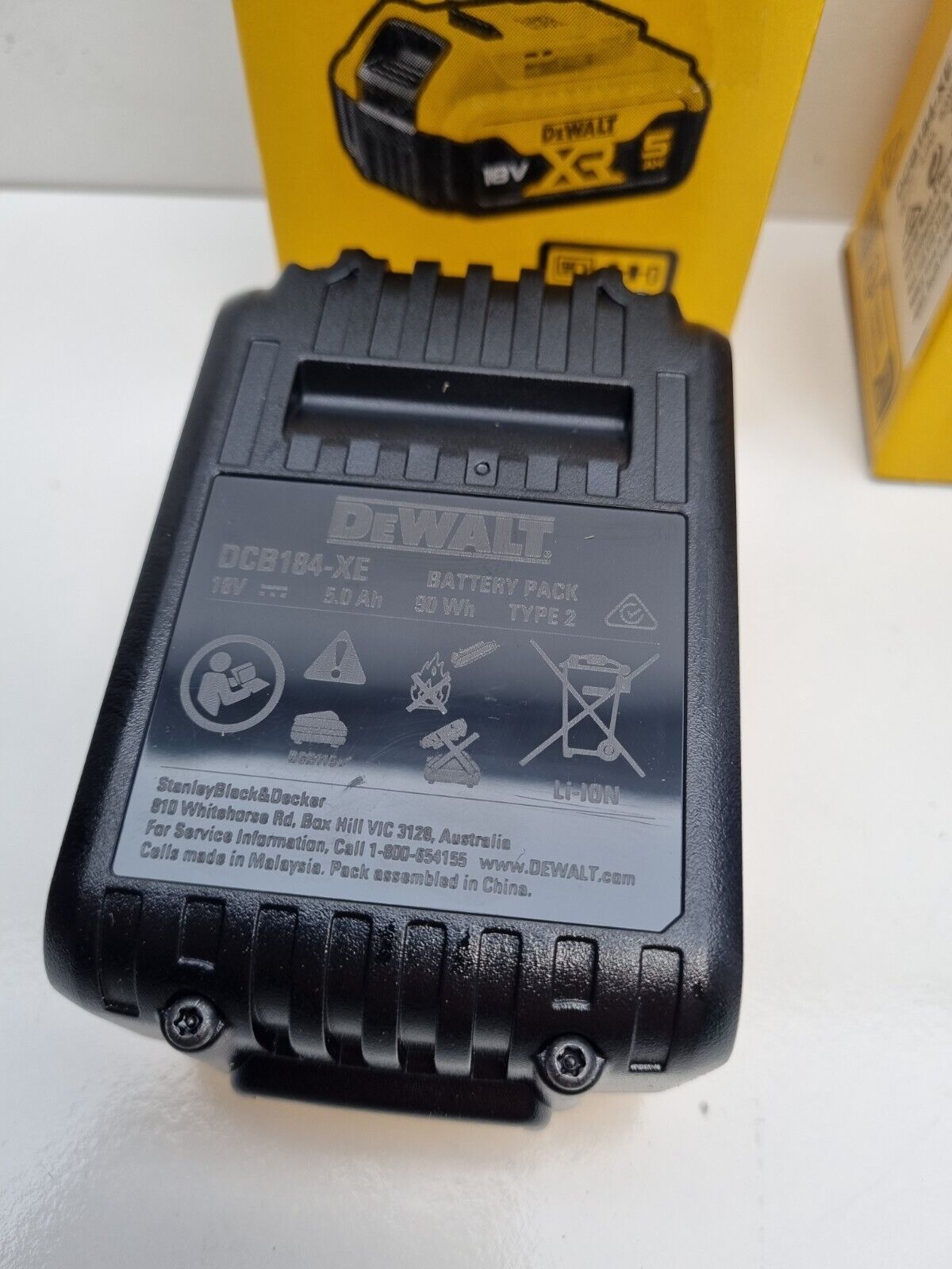 Dewalt 18v 5Ah Battery x2 DCB184 - 2024 + Genuine