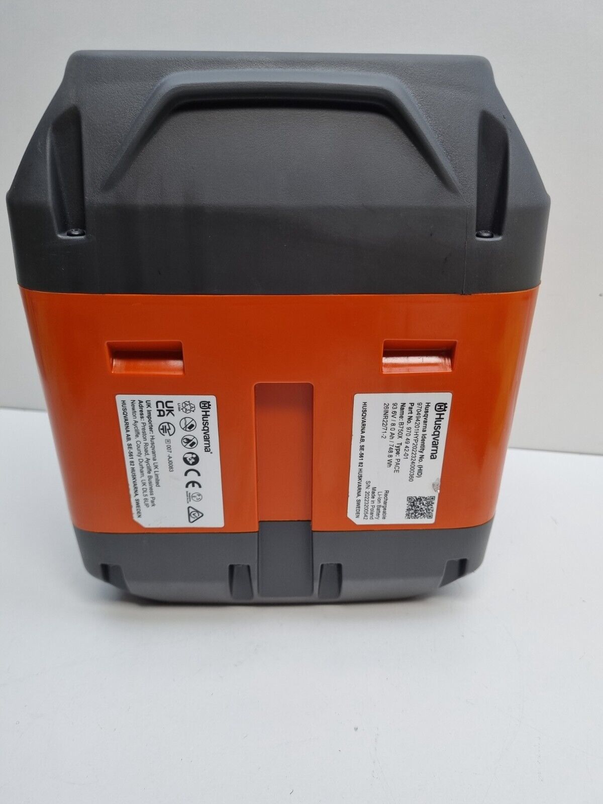 Husqvarna Pace B750X 8AH Battery - Near New