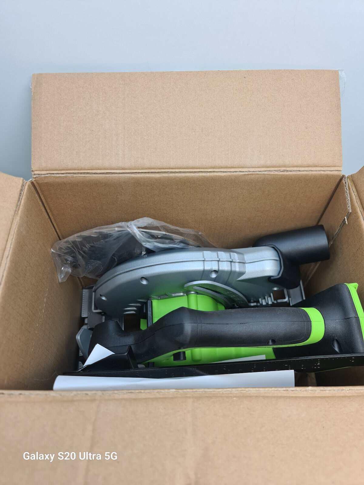 Greenworks 24v Brushless Circular Saw CRD401 - New