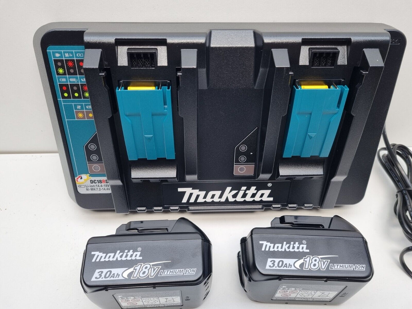 Makita 18v Double Charger + 2x Battery - New + Genuine