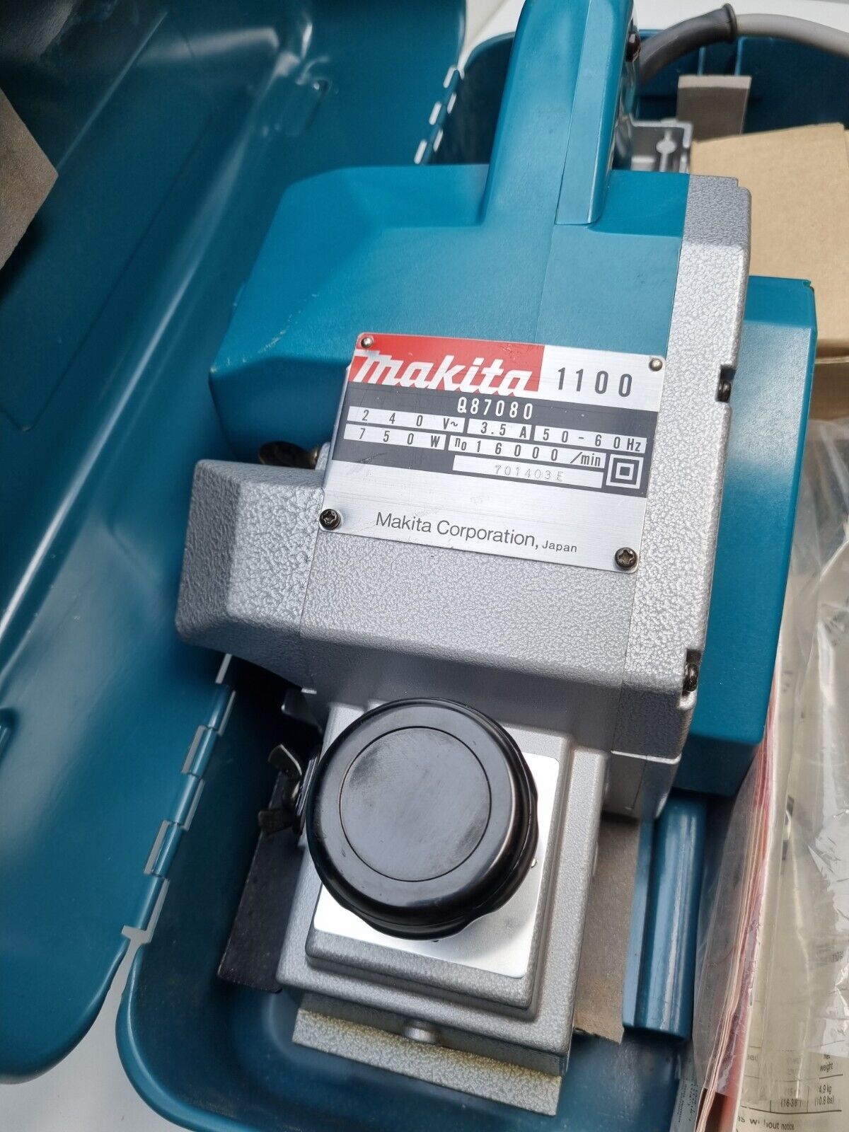 Makita 1100 Electric Planer + Metal Case