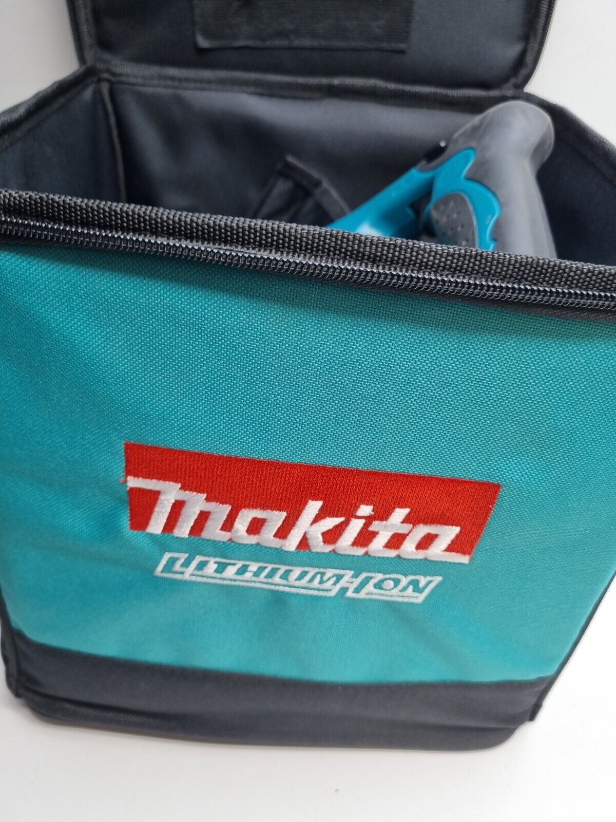 Makita 18v Screw Gun DFR450X + Soft Case - New Condition