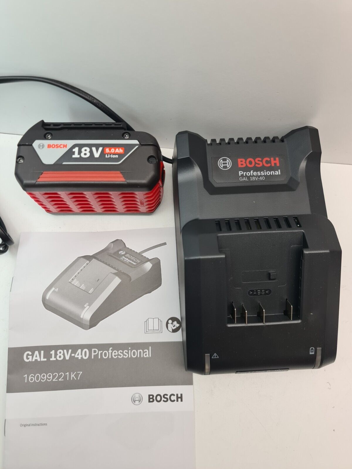 Bosch Blue 18v 5Ah Battery + Charger - New