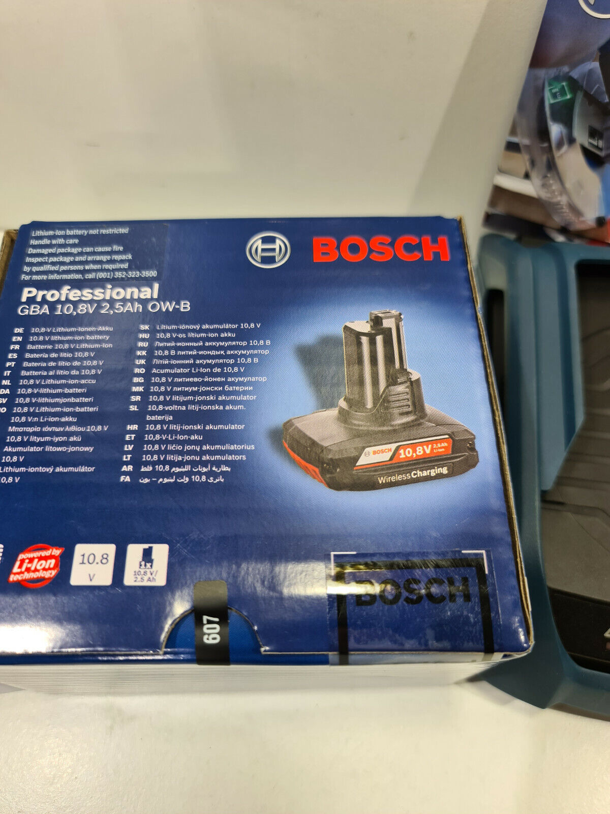 Bosch 10.8v 12v Wireless Charger GAL1830 + 2.5Ah Battery - New