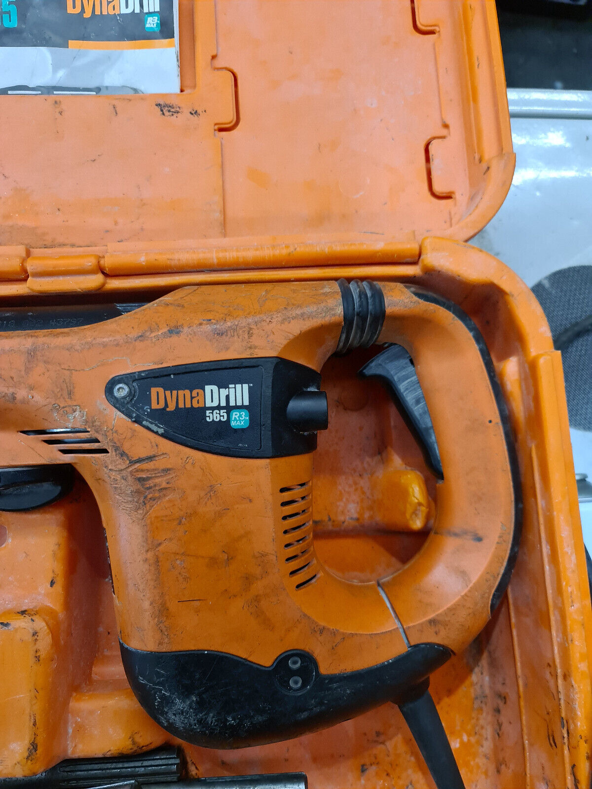 Ramset Dynadrill 565R3 SDS Max Rotary Hammer Drill in Case - Used