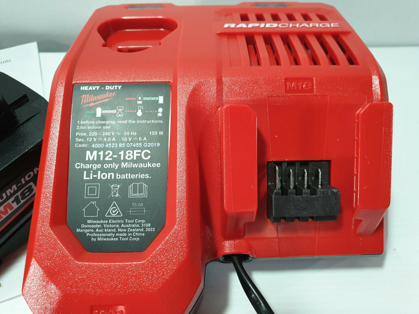 Milwaukee 18v 5Ah Battery + Rapid Charger  - New