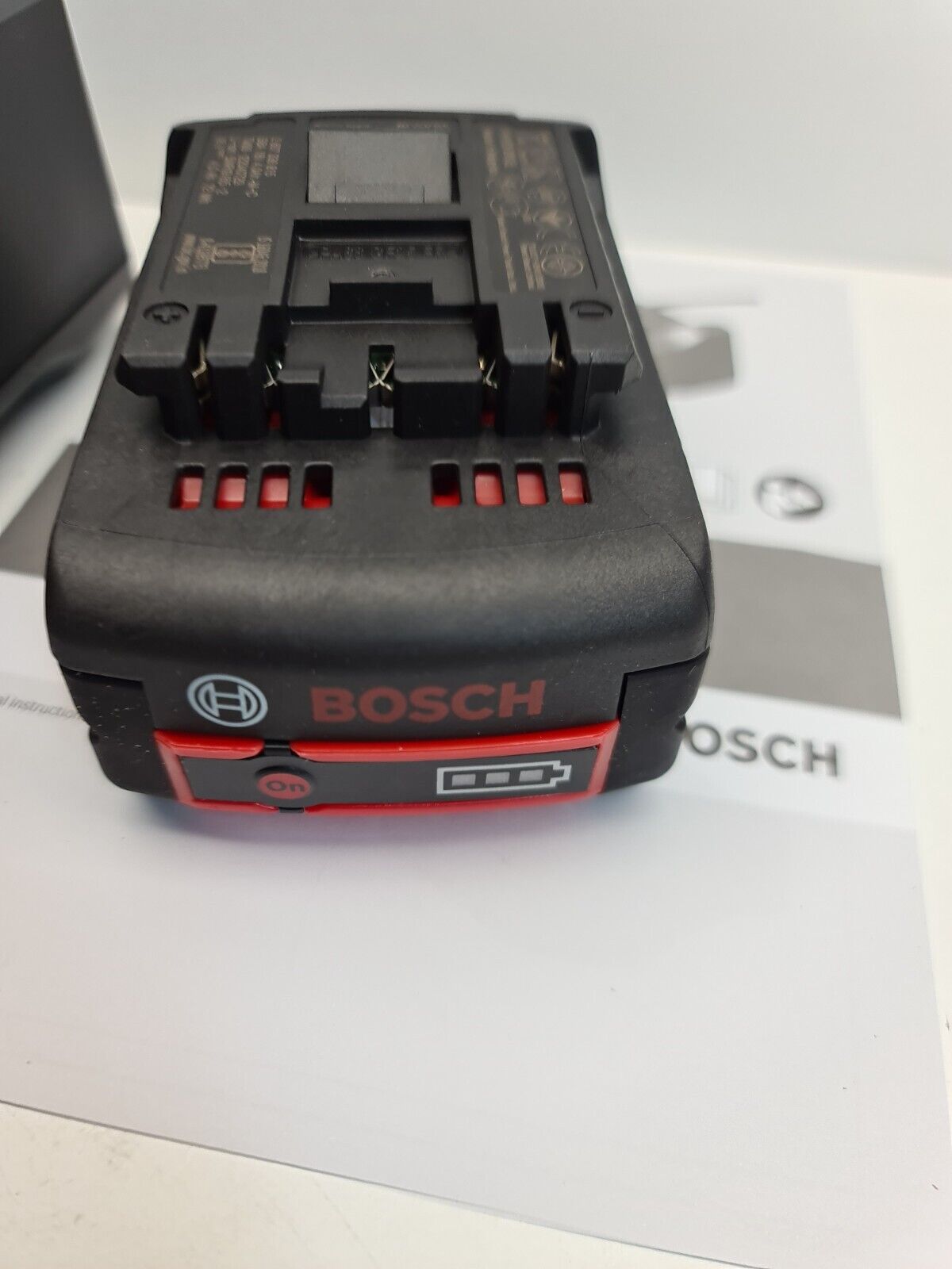 Bosch Blue 18v Charger + 4Ah Battery - New + Genuine