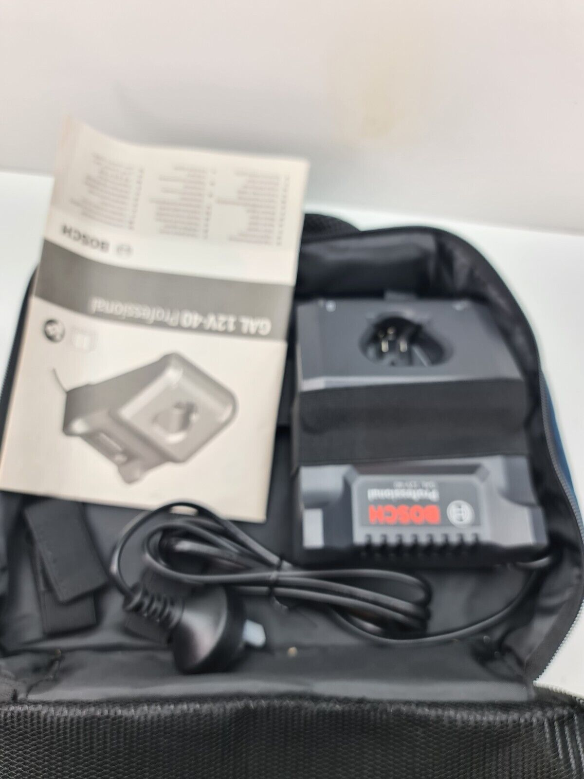 Bosch 10.8v 12v Battery Charger - New in Soft Case